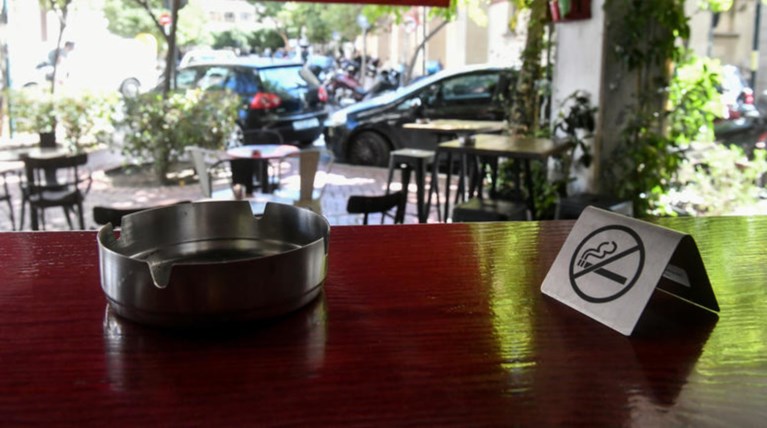Στο 82,2% η συμμόρφωση με το νέο αντικαπνιστικό νόμο