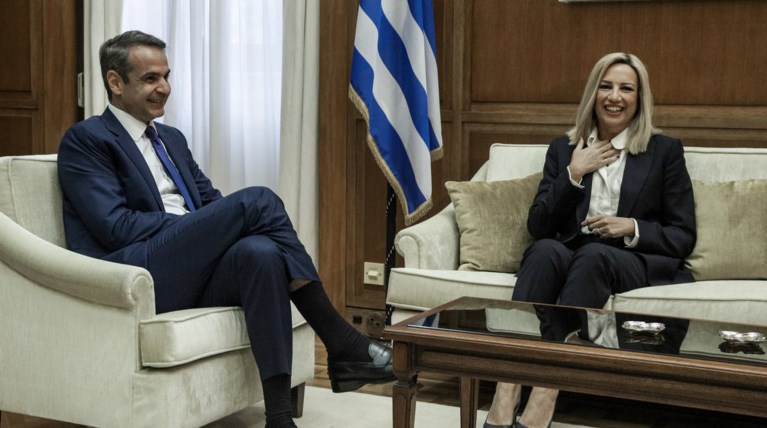 «Καρφιά» Φώφης με το καλημέρα στον Μητσοτάκη - Σε εξέλιξη η συνάντηση