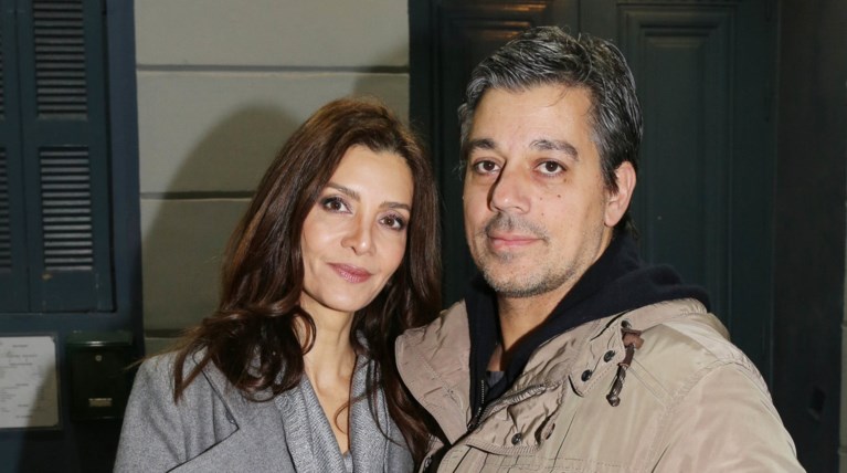 Η Λέχου με άψογο total γκρι look - Η σπάνια εμφάνιση με τον σύζυγό της