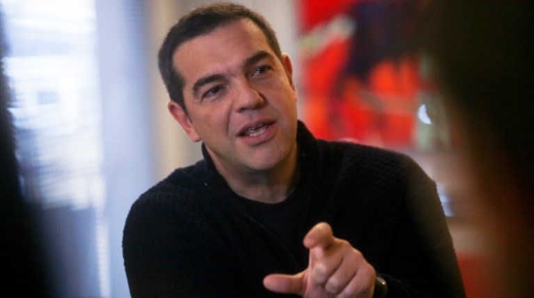 Ειρωνικό σχόλιο Τσίπρα για την ίδρυση υπουργείου Μετανάστευσης