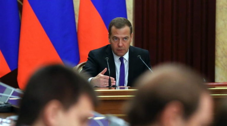 Παραιτήθηκε η κυβέρνηση στην Ρωσία-Εγινε δεκτή από Πούτιν