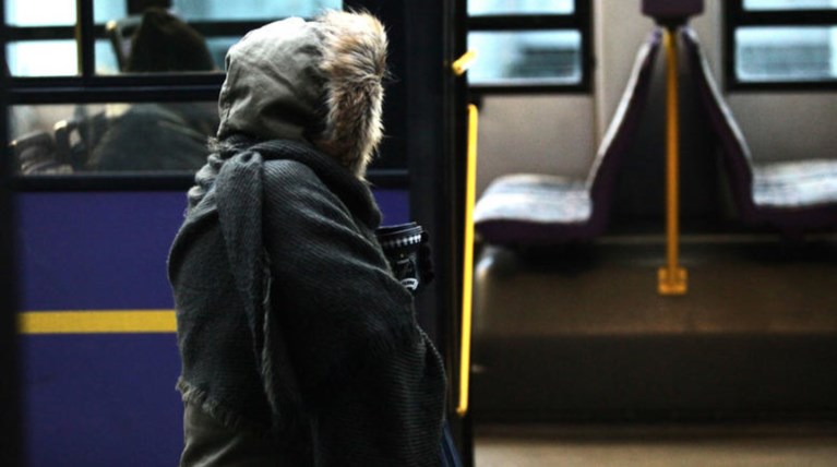 Καιρός: Τσουχτερό κρύο με ισχυρούς ανέμους το Σάββατο
