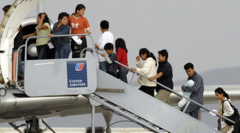 Η Άγκυρα απέλασε μια γυναίκα και τρία παιδιά στη Γερμανία