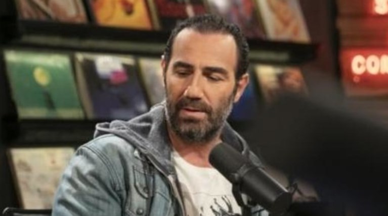 Αποχώρηση βόμβα:Φεύγουν από τον ΣΚΑΪ Κανάκης & «Ράδιο Αρβύλα»