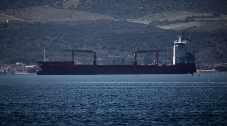 Ρυμουλκείται στην Κάλυμνο το ακυβέρνητο φορτηγό πλοίο