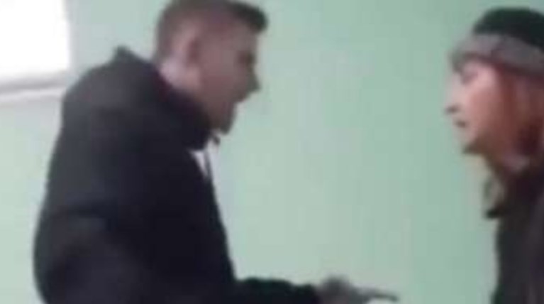 Πικρές αλήθειες από μια καθηγήτρια για τον τραμπούκο μαθητή