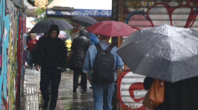 Καιρός: Αλλαγή σκηνικού με καταιγίδες και πτώση θερμοκρασίας