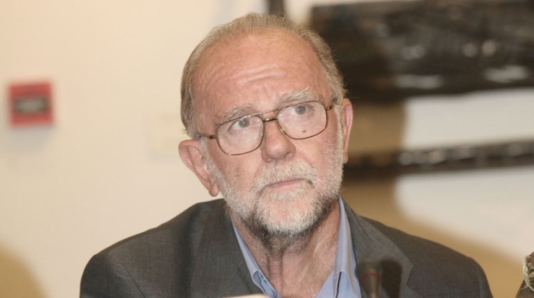 Ποιος ήταν ο θρυλικός σχεδιαστής Γιάννης Τσεκλένης