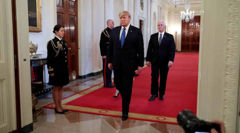 «Επεισόδιο» και προσαγωγές στην είσοδο του εξοχικού του Τραμπ