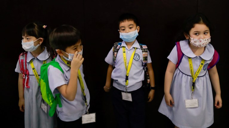 Κοροναϊός: «Σας παρακαλώ πάρτε την κόρη μου» φώναζε η μητέρα