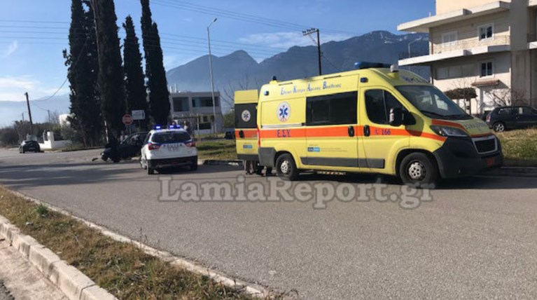 Τροχαίο στη Λαμία: Παραβίασε stop και την πέταξε στα χωράφια [video - φωτό]