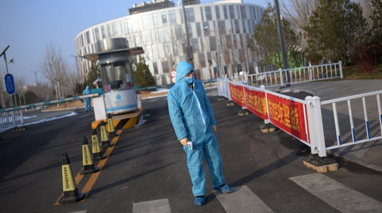 Κοροναϊός: Στους 908 οι νεκροί - Ξεπέρασαν αυτούς του SARS