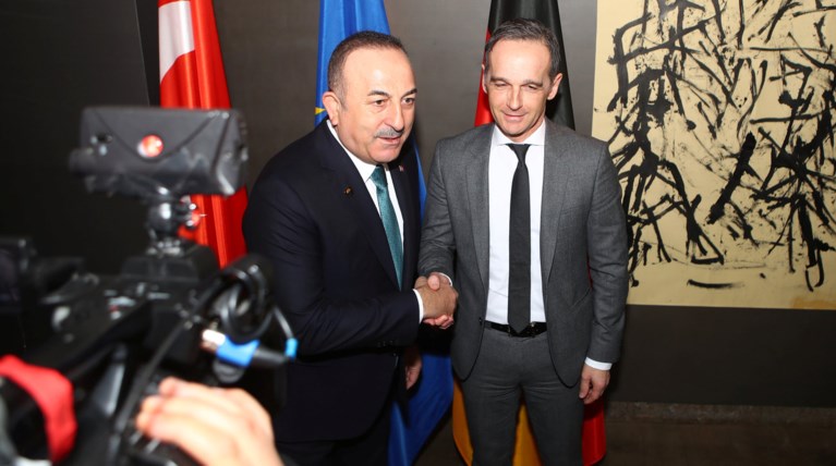 Ο Τσαβούσογλου μιλά για τα ανοιχτά μέτωπα της Άγκυρας σε Συρία και Λιβύη
