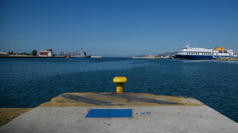 Ξαναμπαίνει πλοίο που συνδέει την Ελλάδα με την Κύπρο