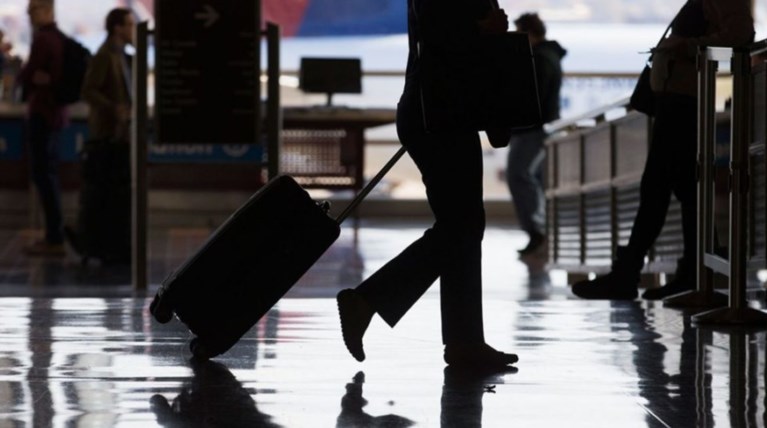 ΣΕΒ: Μέσα σε 10 χρόνια έφυγαν 500.000 νέοι και ικανοί άνθρωποι
