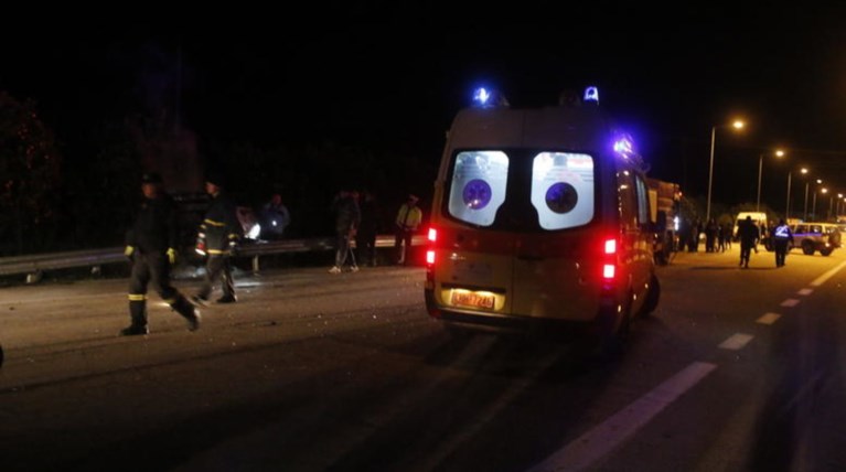 Φρικτό τροχαίο: Αυτοκίνητα παρέσυραν και πέρασαν πάνω από 83χρονο