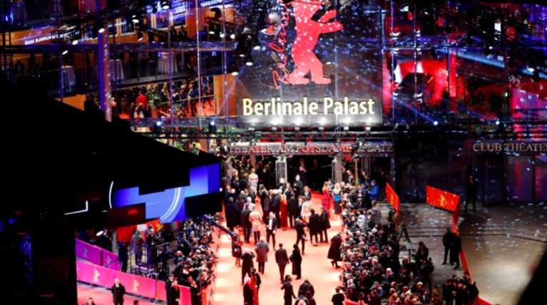 ΠΑΡ Με... Χίλαρι Κλίντον η έναρξη της 70ής Μπερλινάλε [εικόνες]