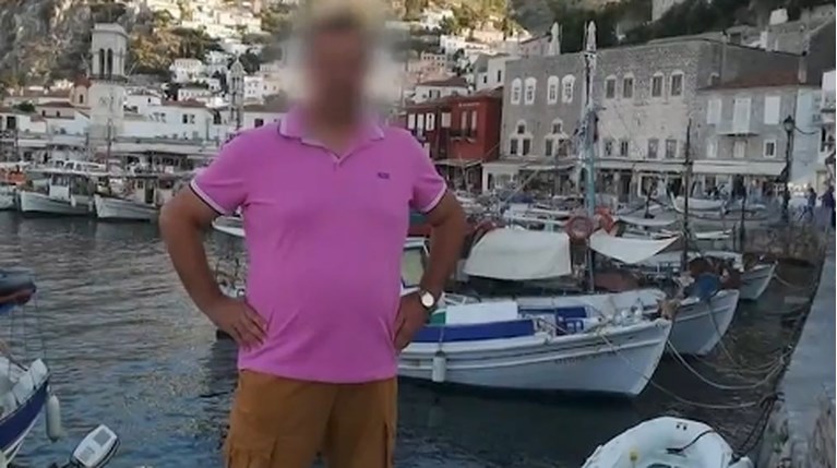 52χρονος καθηγητής - Ηλιούπολη