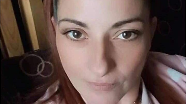 Δώρα γυναικοκτονία Αγρίνιο