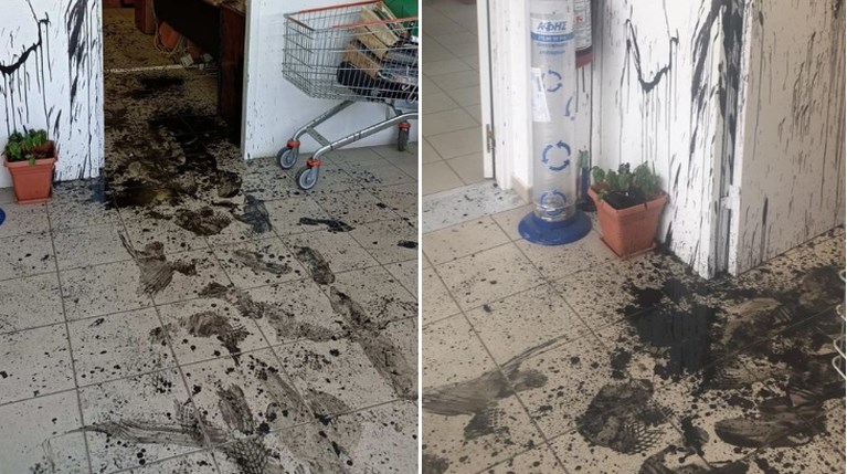 Επίθεση στον Δήμο Παλλήνης