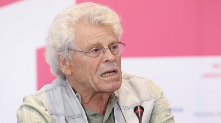 Ο αειθαλής Κώστας Τσόκλης με το έργο του στη Φλωρεντία