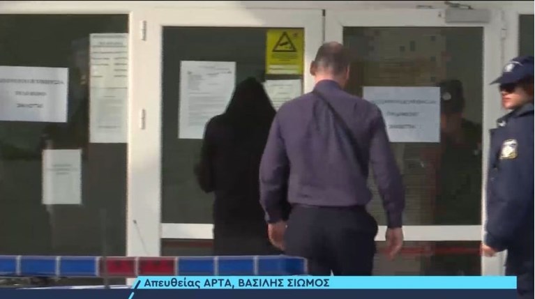 ΑΡΤΑ ΠΑΤΕΡΑΣ ΒΡΕΦΟΣ