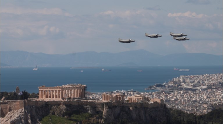 αεροπλανα παρελαση