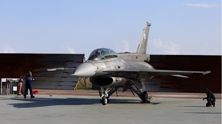 F-16
