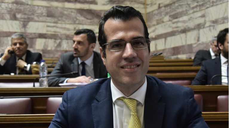 Θάνος Πλεύρης στη Βουλή