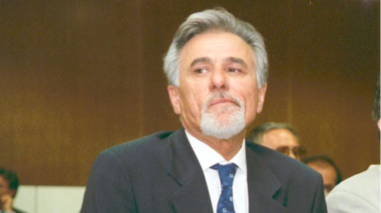 Καρατζαφέρης