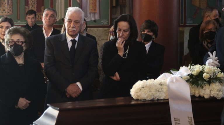 Κηδεία πατέρα Διαμαντοπούλου