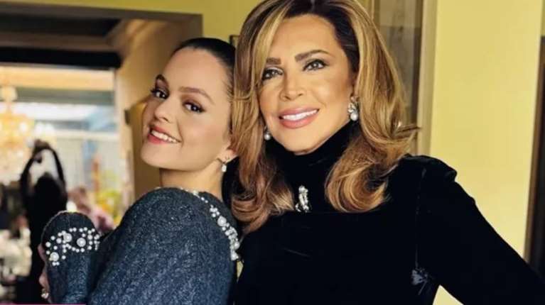 Η Μαριτίνα Ντενίση εύχεται στη μητέρα της και αποκαλύπτει μία λεπτομέρεια για εκείνη