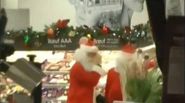 Καναδάς: Άρπαξαν τρόφιμα από σούπερ μάρκετ ντυμένοι Αϊ-Βασίληδες και τα μοίρασαν [βίντεο]