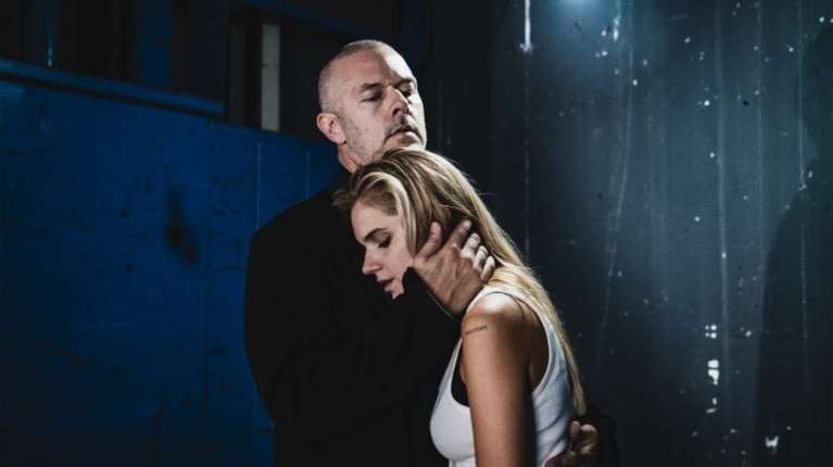 Σημαντική αλλαγή για την παράσταση &quot;CLEANSED&quot; σε σκηνοθεσία Δημήτρη Καραντζά στο Ίδρυμα Μιχάλης Κακογιάννης