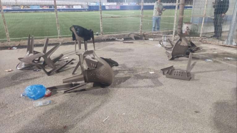 Πάτρα: Φίλαθλος υπέστη έμφραγμα στην προσπάθεια να σώσει το παιδί του σε επεισόδια τοπικού αγώνα