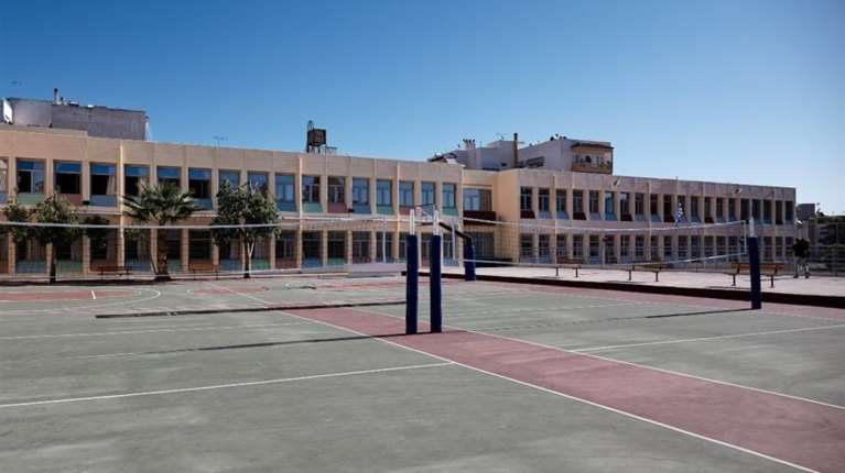 Αχαΐα: Στο νοσοκομείο με έντονους σπασμούς 13χρονος μαθητής - Έκανε χρήση κάνναβης μέσα στο σχολείο