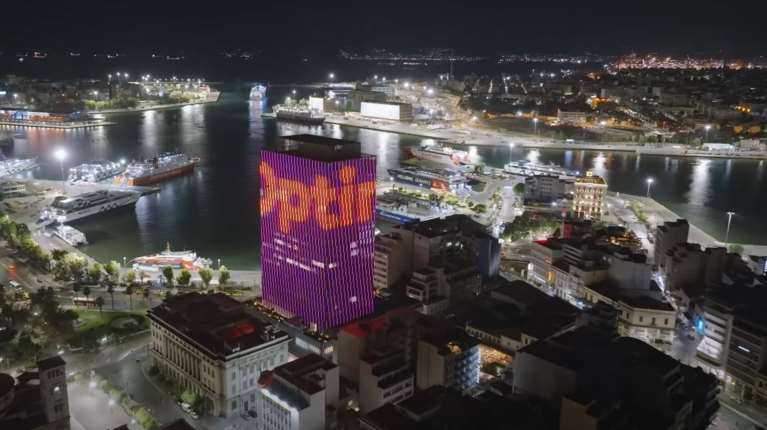 Στις Αττικές Εκδόσεις η διαφημιστική εκμετάλλευση των όψεων του πύργου Πειραιά