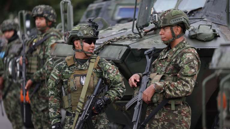 Κολομβία: Eιδικό στρατιωτικό επιτελείο στα σύνορα με τη Βενεζουέλα