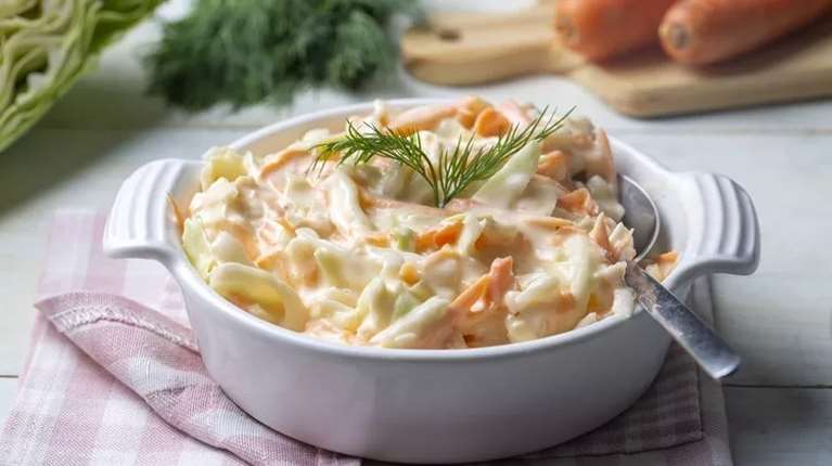 Η πιο light εκδοχή της Coleslaw - τι να βάλεις αντί για μαγιονέζα