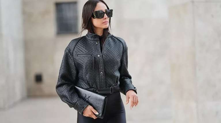 Αυτό είναι το τέλειο καπιτονέ μπουφάν για την Άνοιξη