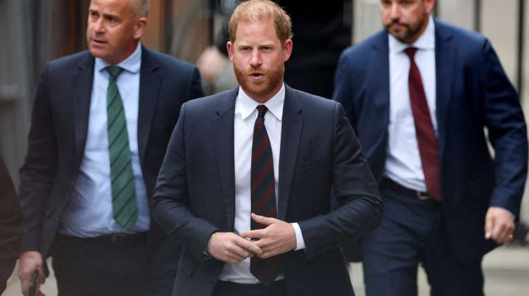 Ο πρίγκιπας Χάρι ξανά στα δικαστήρια: Καταθέτει σε νέα δίκη κατά του εκδότη της Daily Mail
