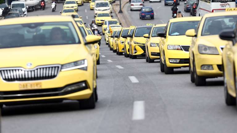 Τραβούν χειρόφρενο οι οδηγοί ταξί: Νέα 48ωρη απεργία στις 2 και 3 Δεκεμβρίου