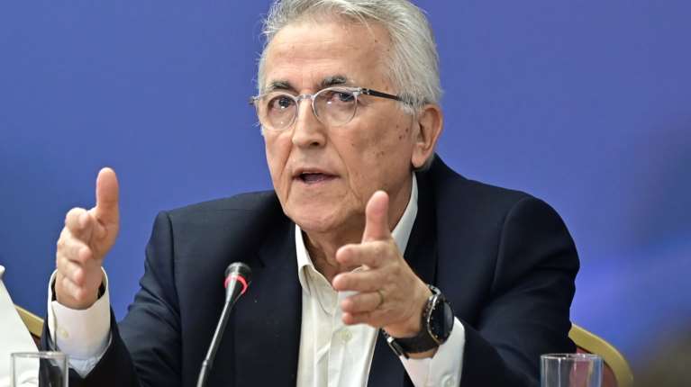 Επιμένει να μην παραιτείται ο Παναγόπουλος: "Δεν αντιδικώ με το κόμμα μου, αλλά..."