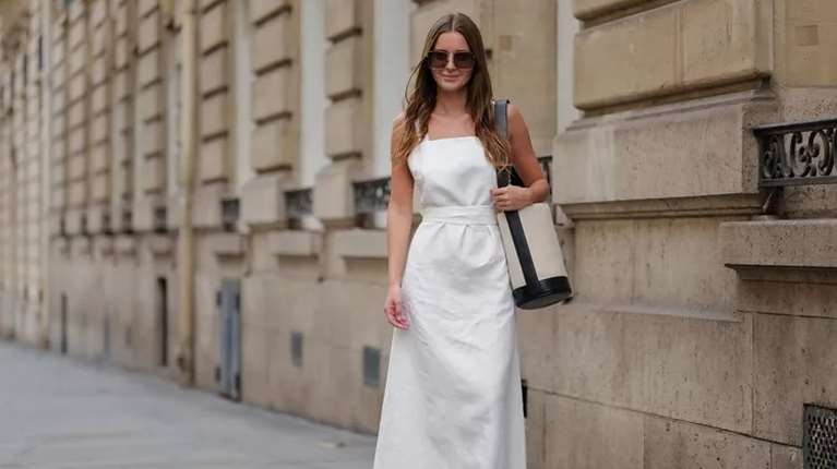 Αυτό το λινό από διάσημο brand συνδυάζει τη διαχρονικότητα του ασπρόμαυρου με την άνεση και την καθημερινότητα