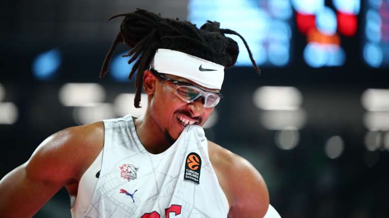 Σόου Μονέκε: Μισώ τον Σορτς, δεν είμαστε πια φίλοι [βίντεο]