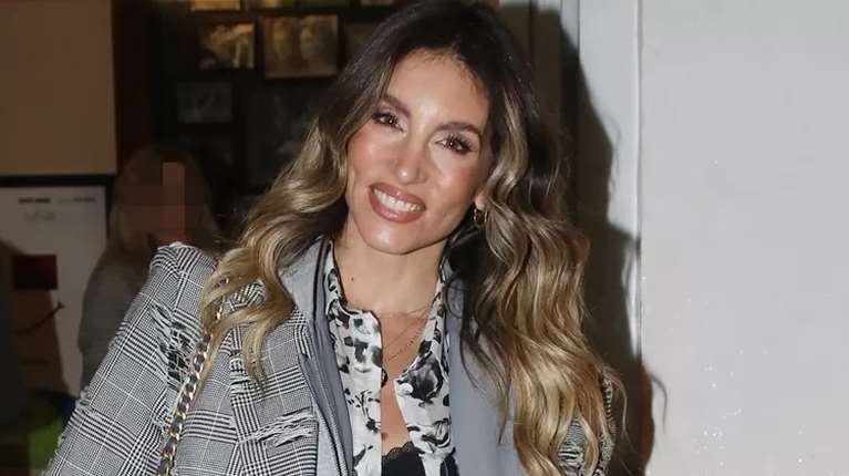 Η Αθηνά Οικονομάκου με ένα από τα πιο διαχρονικά μανικιούρ