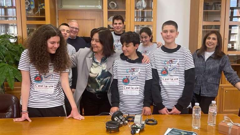 Μαθητές Γυμνασίου της Καλαμαριάς κατασκεύασαν ρομποτικό υποβρύχιο που εξερευνεί σπηλιές και σώζει δύτες