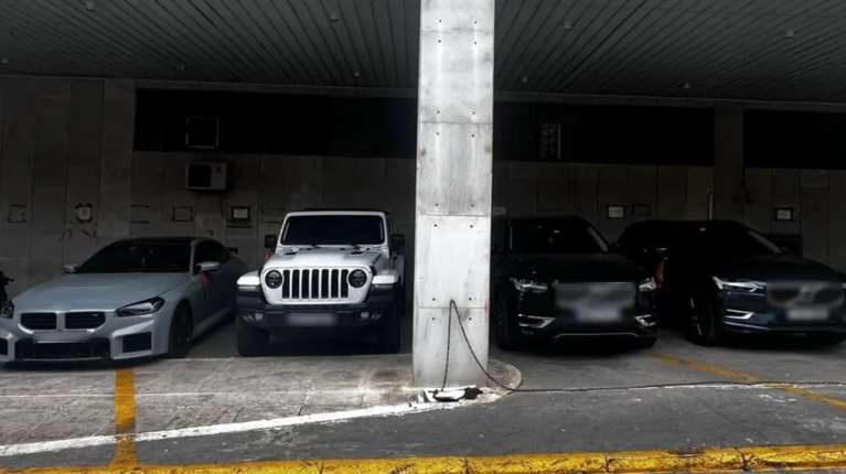 Απάτες εκατομμυρίων με τον ΕΦΚΑ μέσω εταιρειών ένδυσης - Οι οδηγίες του λογιστή και το &quot;ξέπλυμα&quot; με σπίτια στο Ντουμπάι και αυτοκίνητα