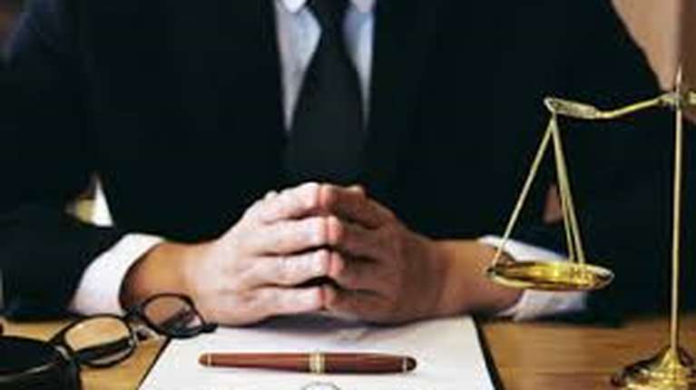 Απεργία 28 Μαρτίου: Καθολική αποχή από τα καθήκοντά τους αποφάσισαν οι δικηγόροι