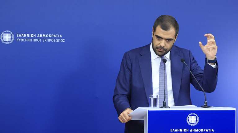 Μαρινάκης: Γιατί να πληρώσουν οι Έλληνες φορολογούμενοι τον ακτιβισμό κάποιων; Δεν αποκλείονται χρεώσεις στο μέλλον